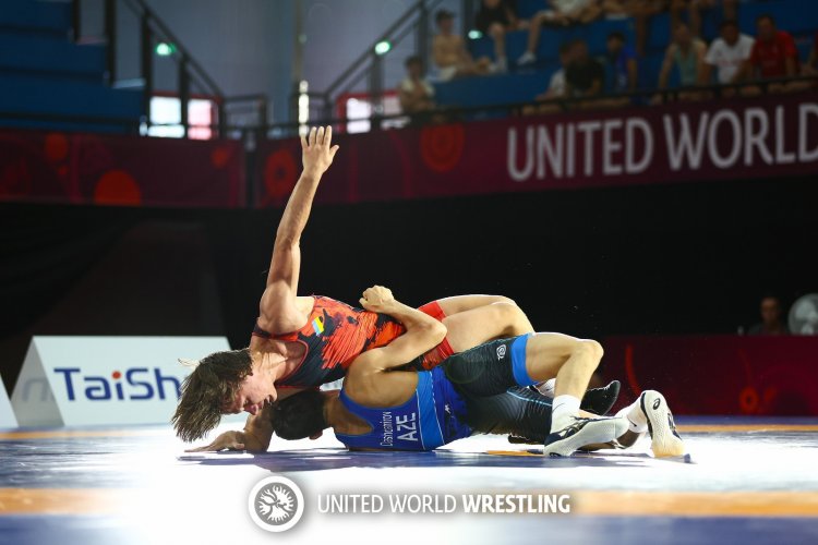 Avropa çempionatı: Millimizin üzvləri 3 gümüş medal qazandılar