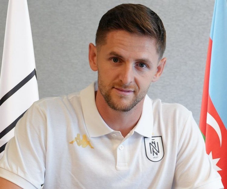 "Neftçi" mövsümlərarası fasilədə 10-cu transferini rəsmiləşdirdi