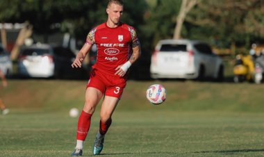Premyer Liqa təmsilçisi İndoneziya liqasından müdafiəçi transfer etdi