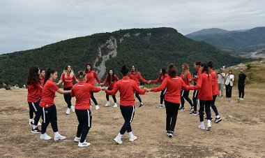 Azərbaycan milli komandası Füzuli və Şuşada - FOTOLAR