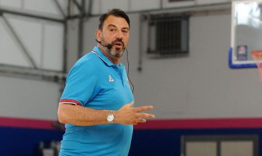 Azərbaycan millisinin sabiq baş məşqçisi "Sabah"da çalışacaq 