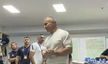 "Böyük futbolun içində olduğunuz üçün sizin adınıza şadam" - VİDEO