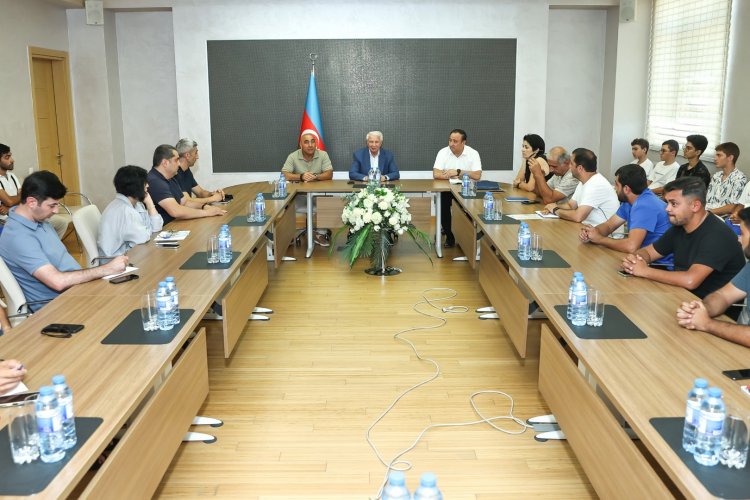 Yığma komandalarımız Gədəbəydə təlim-məşq toplanışına başladılar