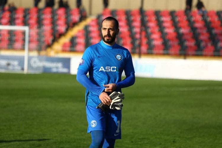 Azərbaycan millisinin qapıçısı 1-ci Liqa klubu ilə müqavilə bağladı