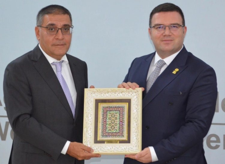 Astrit Hasani Kamran Nəbizadə və Firdovsi Umudovla görüşdü