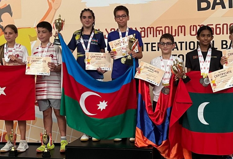   Azərbaycan badmintonçuları Batumidə 11 medal qazandı