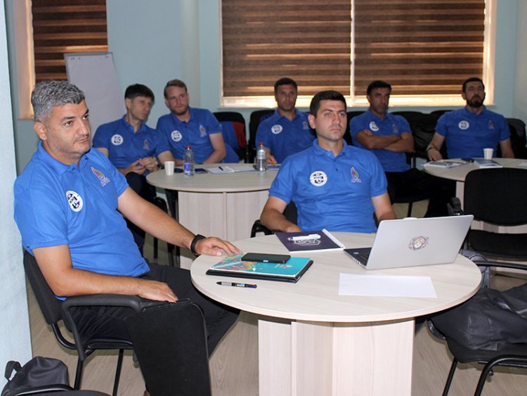 UEFA Pro kateqoriyalı kursunun üçüncü mərhələsi keçirilir - FOTO