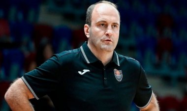   Baş məşqçi ilə müqavilə yeniləndi, köməkçi məşqçi haqda qərar verildi