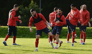 Azərbaycan milli komandası İslandiyada ilk məşqinə çıxdı