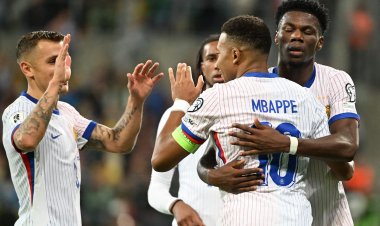 Fransa və Xorvatiya səfərdə, İtaliya və İsveçrə evdə qələbə qazandı