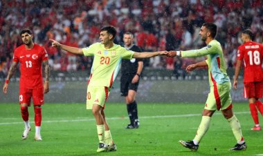 İspaniyadan Türkiyəyə, Belçika millisindən qazaxlara futbol dərsi