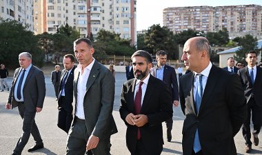 Əfsanəvi Şevçenko Bakıda meydança açılışında - FOTOLAR