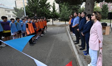 Bakıda daha bir futbol meydançasının açılışı oldu - FOTO
