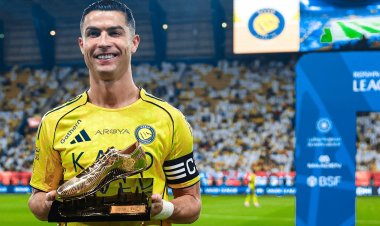 Kriştiano Ronaldoya ardıcıl ikinci dəfə "Qızıl buts” mükafatı verildi