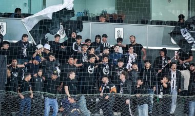Azarkeşlərinin kobud davranışları "Neftçi"ni 8 min manat ziyana saldı