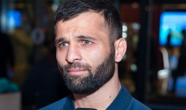 Eldəniz Əzizli: "İldən-ilə gənclərlə rəqabət aparmaq çətinləşir"