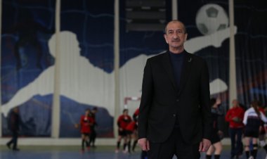 İsgəndər Əsgərov "Trabzon"un avrokubok oyununa təyinat aldı