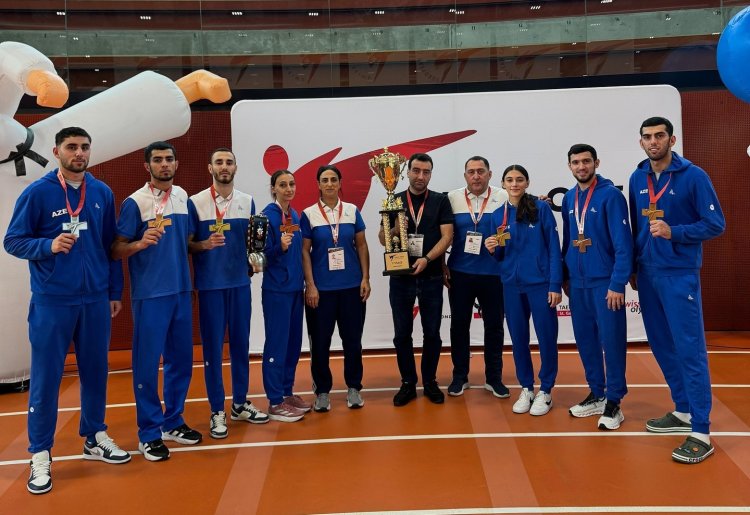 Azərbaycan millisi birinci oldu