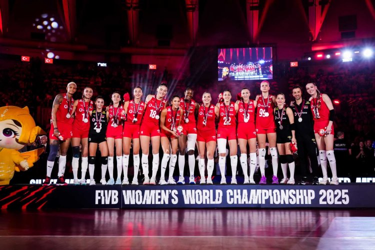 Türkiyə millisi dünya çempionatını ikinci pillədə başa vurdu - FOTO
