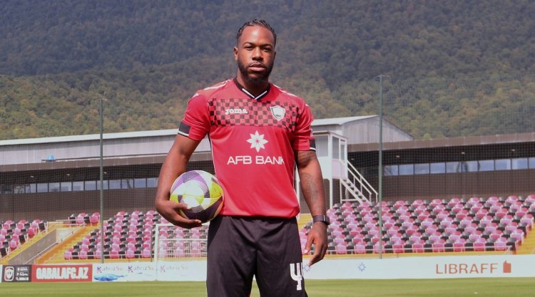 "Qəbələ" Fransa millisinin sabiq futbolçusunu transfer etdi