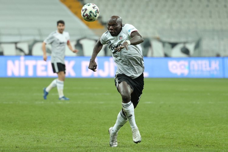 "Portu" və "Beşiktaş"da oynamış məşhur sima "Neftçi"yə keçə bilər