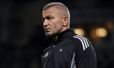  Qurban Qurbanov: "Qarabağ"ın adı məni nə yorulmağa qoydu, nə də inamsız, məsuliyyətsiz olmağa"