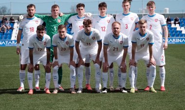  Niderland klublarının futbolçuları millimizlə oyuna dəvət aldılar