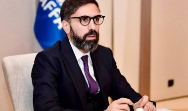 "Uğurlarının davamlı olmasını arzulayıram" - Rövşən Nəcəf