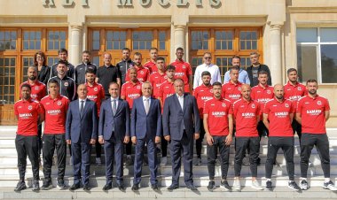 “Araz-Naxçıvan”ın futbolçu və məşqçi heyəti Naxçıvana səfər etdi