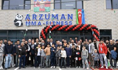 Tanınmış idmançının dəm qazından boğulan qardaşının xatirəsinə həsr edilmiş zalın açılış mərasimi oldu