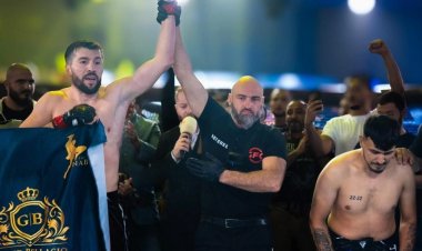 Alim Nəbiyev MMA turnirində növbəti qələbəsini qazandı