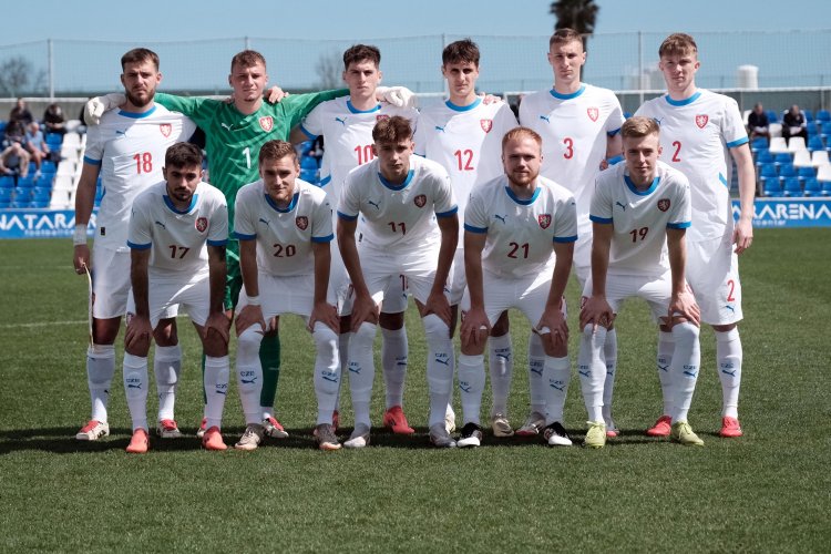  Niderland klublarının futbolçuları millimizlə oyuna dəvət aldılar