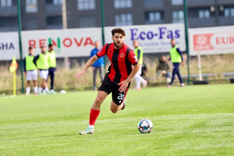 Azərbaycanlı futbolçu Kosovoda növbəti oyununu keçirdi