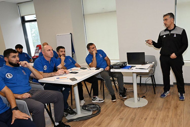 Qubada UEFA kursu keçirildi