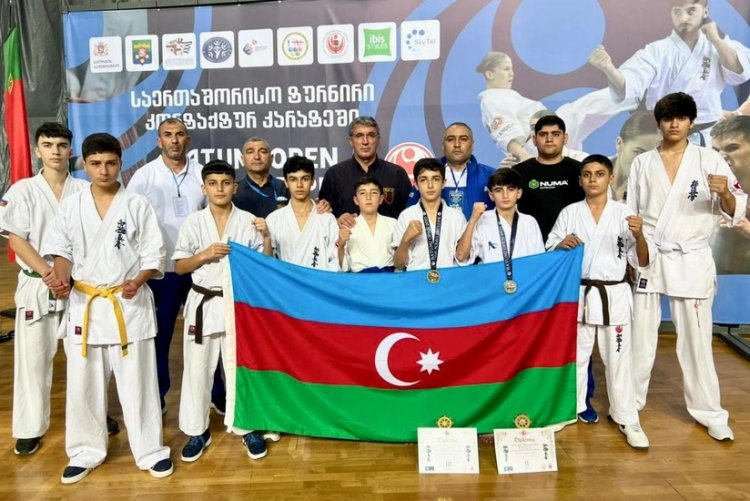 Karate yığmamızın iki üzvü Gürcüstanda medal qazandı