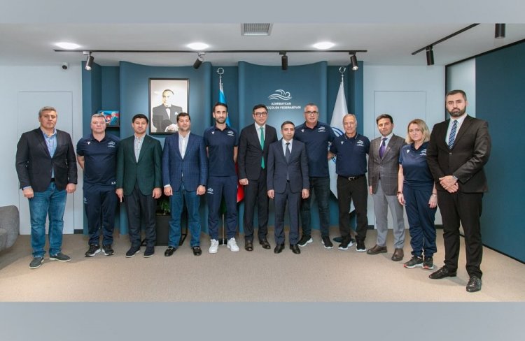 Nazir ASF-nin rəhbərliyi və məşqçilər korpusu ilə görüşdü