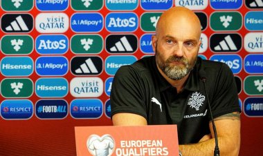 "Sabah bizi çətin oyun gözləyir" - İslandiya millisinin baş məşqçisi