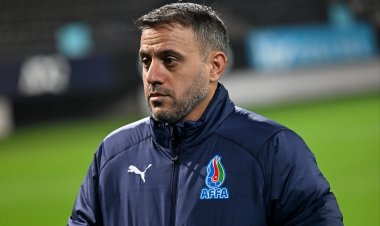 "Oyunçulara dedim ki, hər dəfə uduzub üzr istəmək yaxşı deyil"