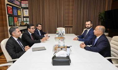 Gənclər və idman naziri Bakıda Hüseyn Əl-Müsəlləmlə görüşdü