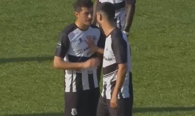 Baş məşqçinin əvəzləmək istədiyi futbolçu meydandan çıxmadı