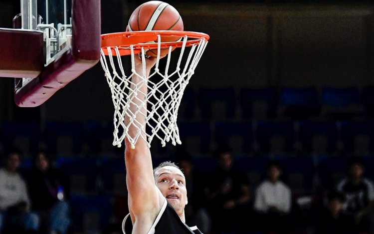  "Sabah" və "Ordu" liderliyə yüksəldi