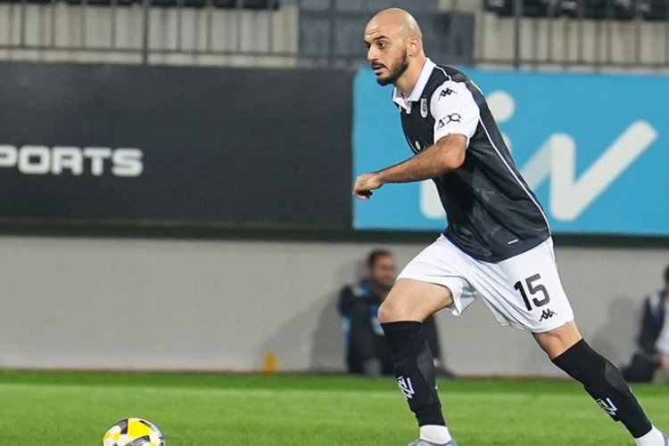  Elvin Bədəlov 200-ü haqladı