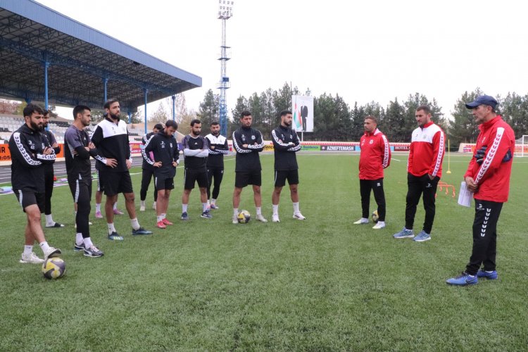 "Karvan-Yevlax"ın ilk ev matçının hansı oyun olacağı DƏQİQLƏŞDİ