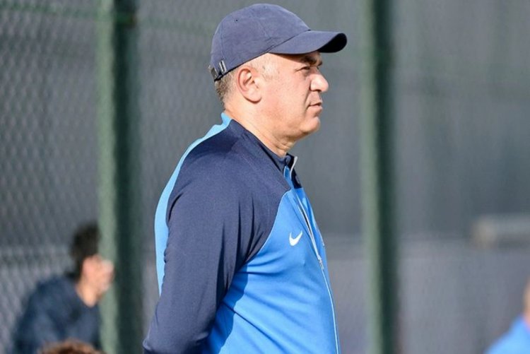  Qrupda bütün matçları uduzan milli komandamızın baş məşqçisi: "Futbolçular xarakter göstərdilər"