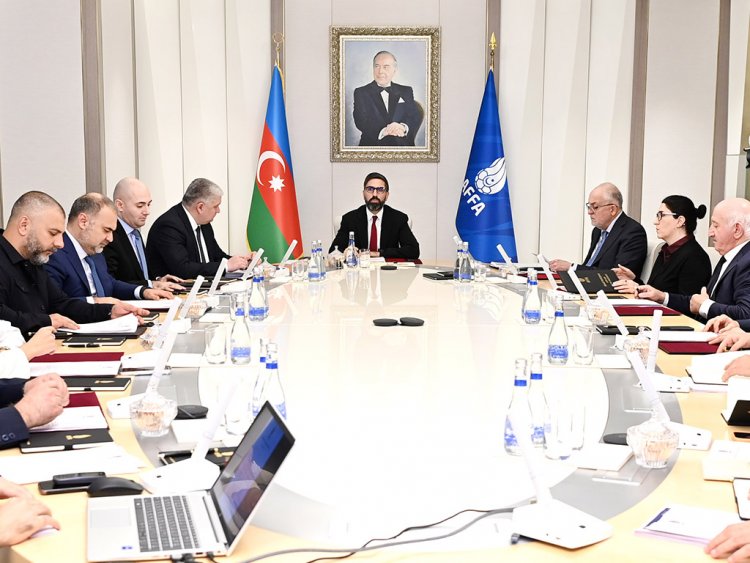 De Blekere vəzifəsindən ayrıldı - AFFA-da TƏCİLİ TOPLANTI