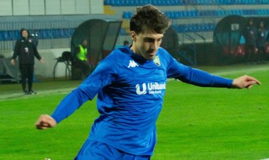 Rauf 100-cü oyununu keçirdi