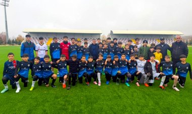 Ayxan Abbasov Ağsuda nə gəzir?