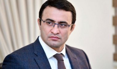 FOTO: Fərid Mansurov yol hərəkəti qaydasını kobud şəkildə pozdu