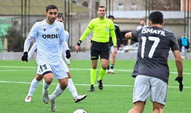  Premyer Liqanın iki komandası 1-ci liqanın bombardirini istəyir