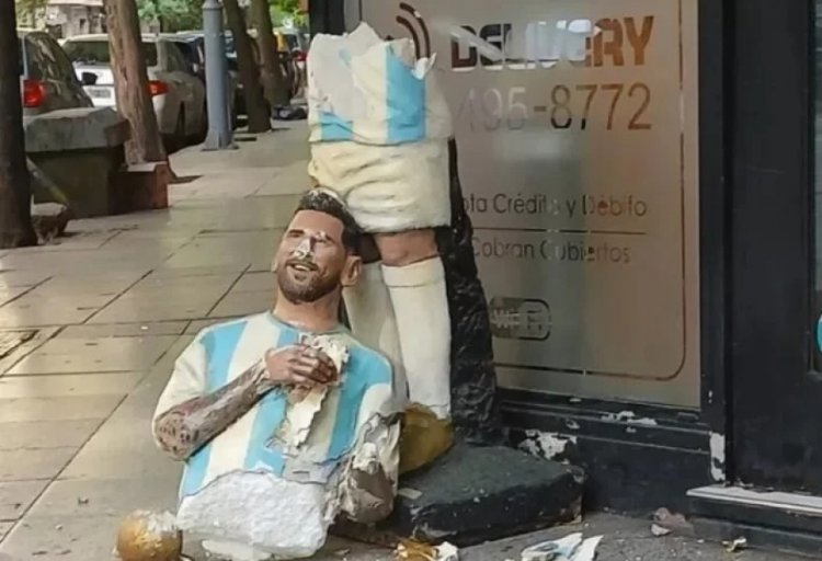 Lionel Messinin heykəlinə qarşı vəhşilik - Abidəni iki yerə böldülər 